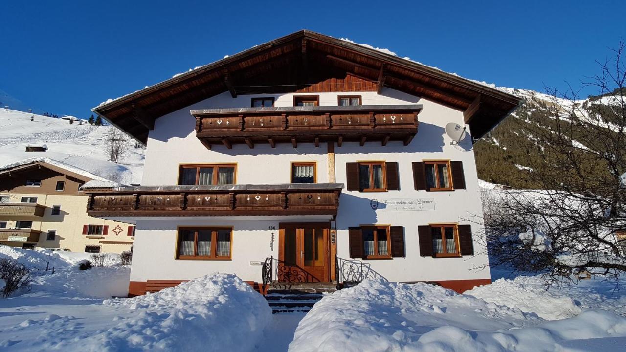 Haus Christof Lägenhet Holzgau Exteriör bild