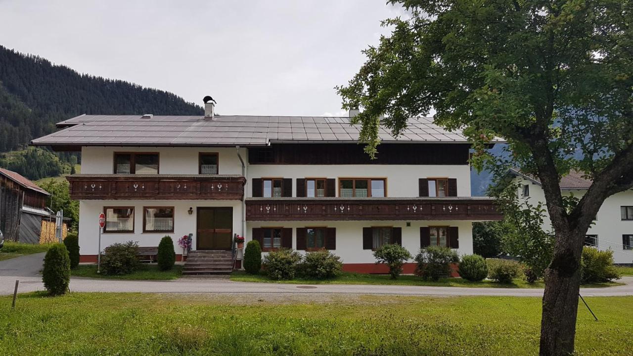 Haus Christof Lägenhet Holzgau Exteriör bild